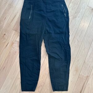 Athleta women’s black Trekkie Jogger Pants